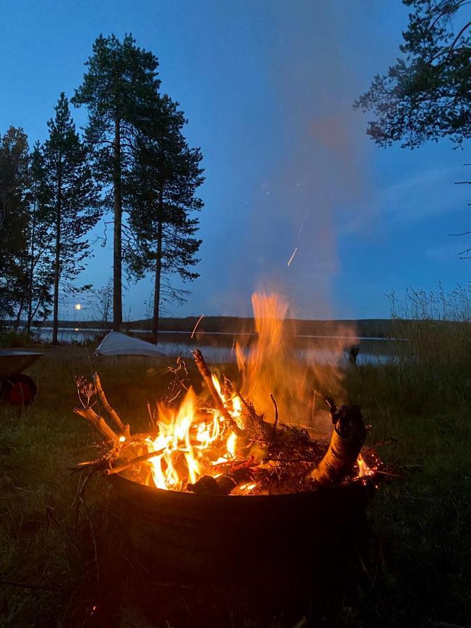 Aurora Igloo Fireplace-Heated Tents In A Secret Forest With Private Jacuzzi And Shared Sauna Bathroom And Dog Friendly Ροβανιέμι Εξωτερικό φωτογραφία