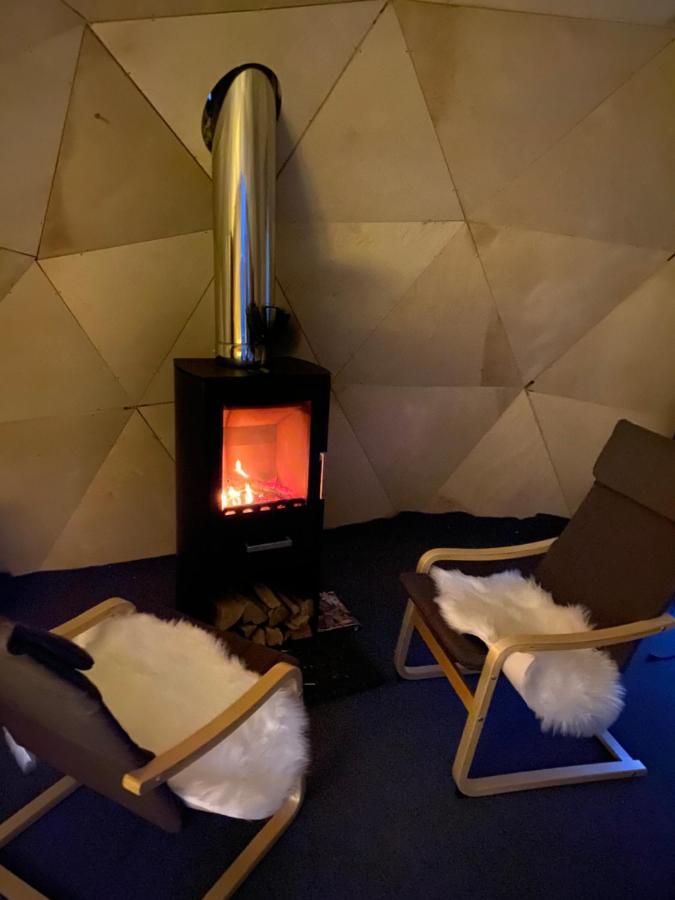 Aurora Igloo Fireplace-Heated Tents In A Secret Forest With Private Jacuzzi And Shared Sauna Bathroom And Dog Friendly Ροβανιέμι Εξωτερικό φωτογραφία