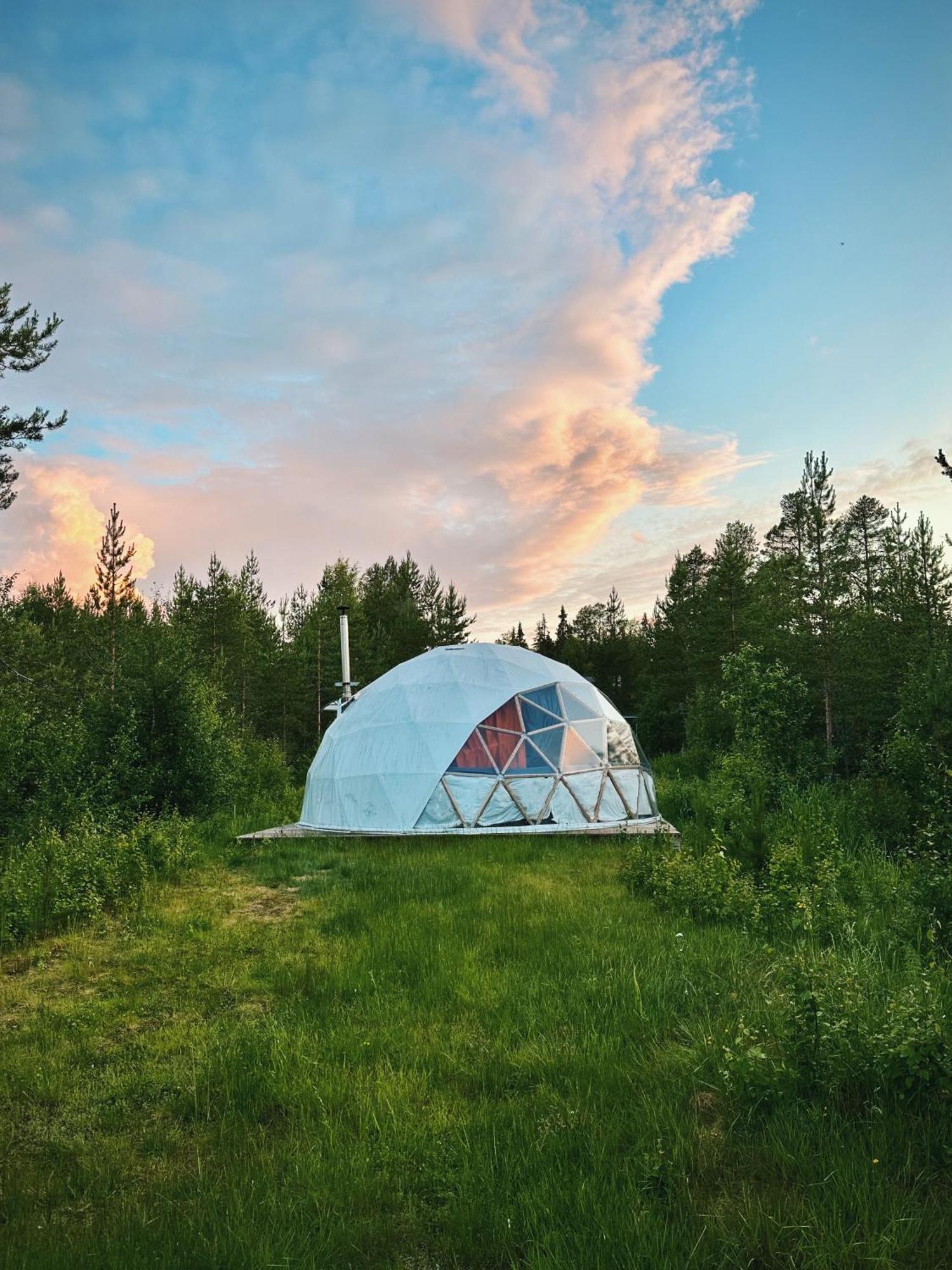 Aurora Igloo Fireplace-Heated Tents In A Secret Forest With Private Jacuzzi And Shared Sauna Bathroom And Dog Friendly Ροβανιέμι Εξωτερικό φωτογραφία