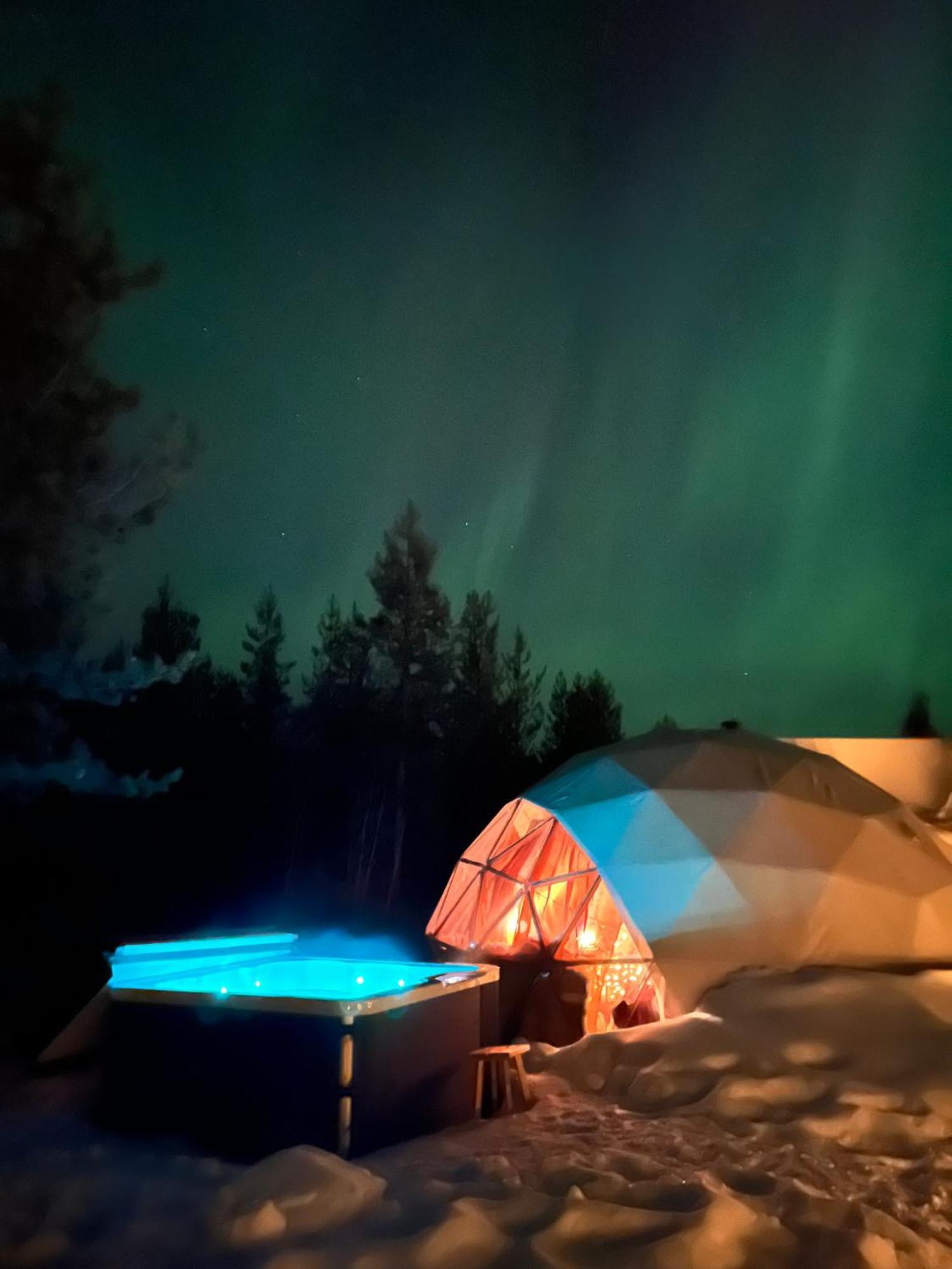 Aurora Igloo Fireplace-Heated Tents In A Secret Forest With Private Jacuzzi And Shared Sauna Bathroom And Dog Friendly Ροβανιέμι Εξωτερικό φωτογραφία